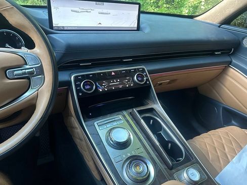 Used 2024 Genesis GV80 3.5T w/ Prestige Package AWD/4WD image 12