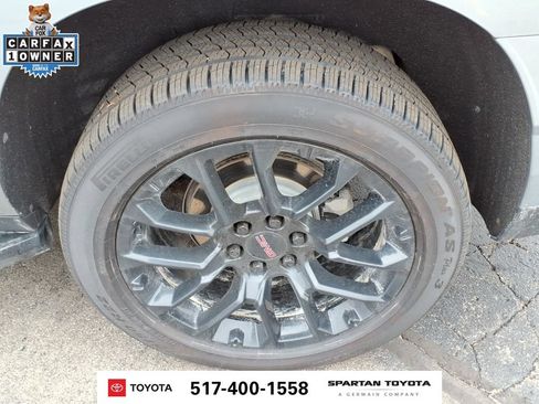 Used 2023 GMC Yukon XL SLT AWD/4WD image 11