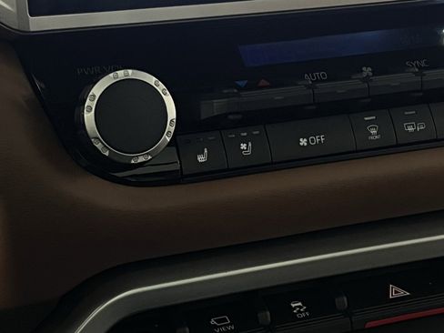 Used 2025 Toyota Tundra 1794 Edition image 18