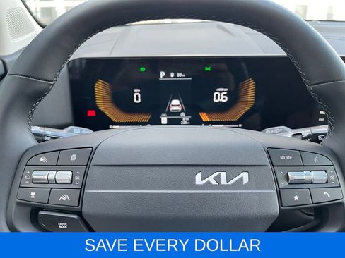 Used 2026 Kia Sportage EX w/ EX Panorama Roof Package FWD image 11