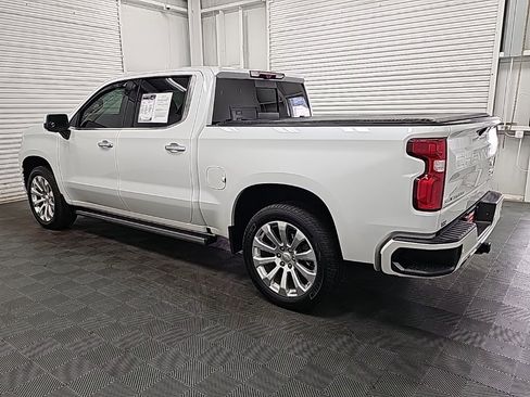 Used 2021 Chevrolet Silverado 1500 High Country w/ Technology Package image 5