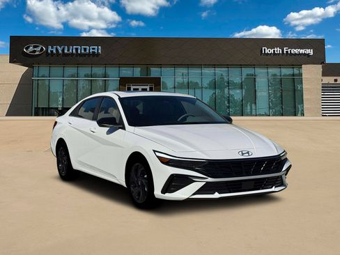 New 2026 Hyundai Elantra SEL Sport Premium w/ Cargo Package FWD image 11