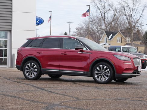 Used 2022 Lincoln Corsair Reserve w/ Elements Package image 2