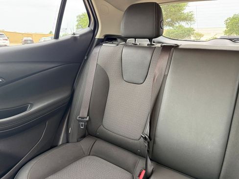Used 2025 Buick Encore GX Preferred FWD image 40