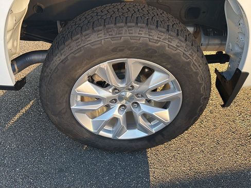 Used 2022 Chevrolet Silverado 1500 Custom RWD image 36