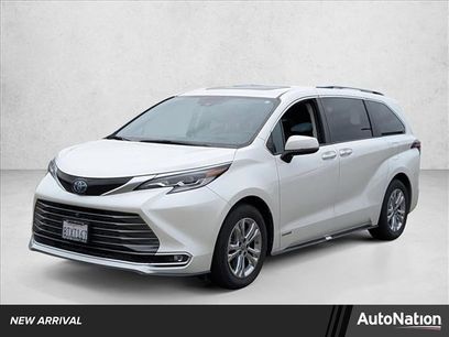 Used 2021 Toyota Sienna Platinum