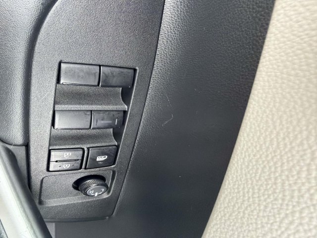 Certified 2025 Toyota Corolla Cross L FWD image 8