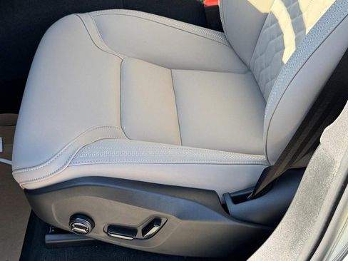 New 2026 Volvo XC90 B6 Plus w/ Protection Package image 16