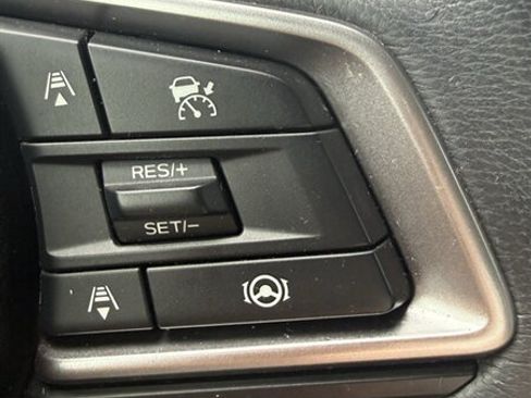 Used 2024 Subaru Outback Premium AWD/4WD image 22