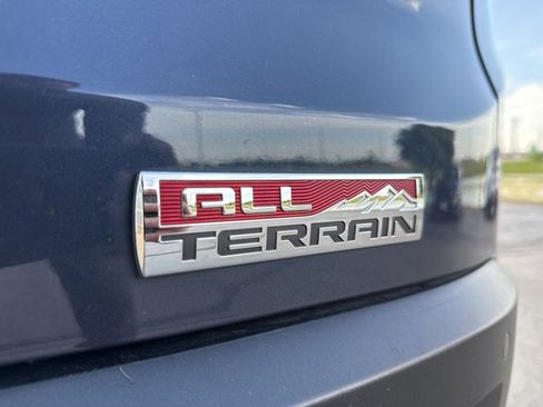 Used 2019 GMC Acadia SLT AWD/4WD image 5