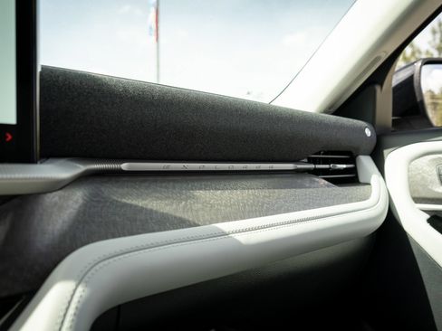 New 2026 Ford Explorer Platinum AWD/4WD image 44