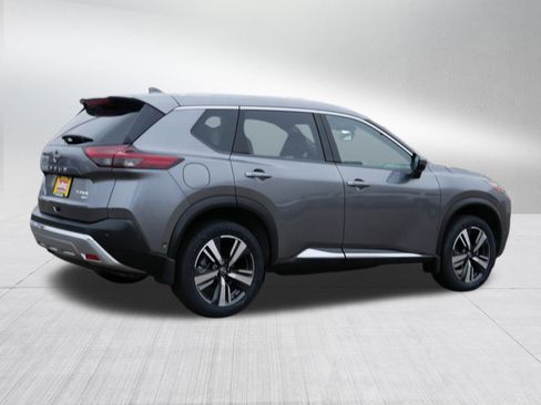 Used 2023 Nissan Rogue Platinum w/ Platinum Premium Package image 7