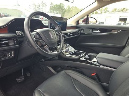 Used 2022 Lincoln Nautilus Reserve w/ Equipment Group 201A image 28