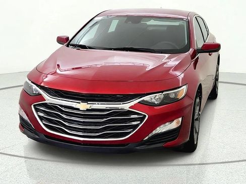 Used 2024 Chevrolet Malibu LT FWD image 3