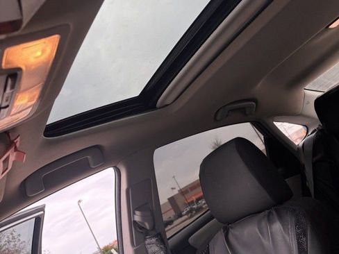 Used 2015 Toyota Avalon XLE Premium image 5