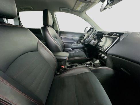 Used 2024 Mitsubishi Outlander Sport AWD image 28