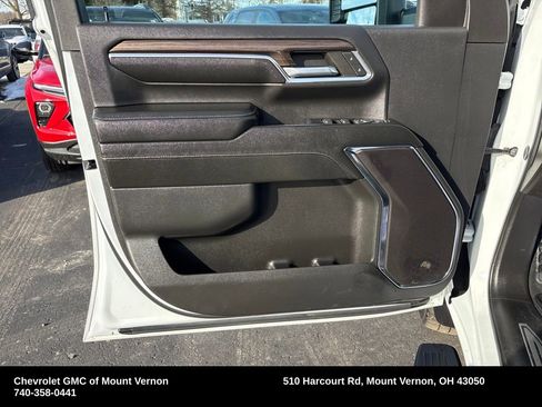 Used 2024 Chevrolet Silverado 3500 LT image 13