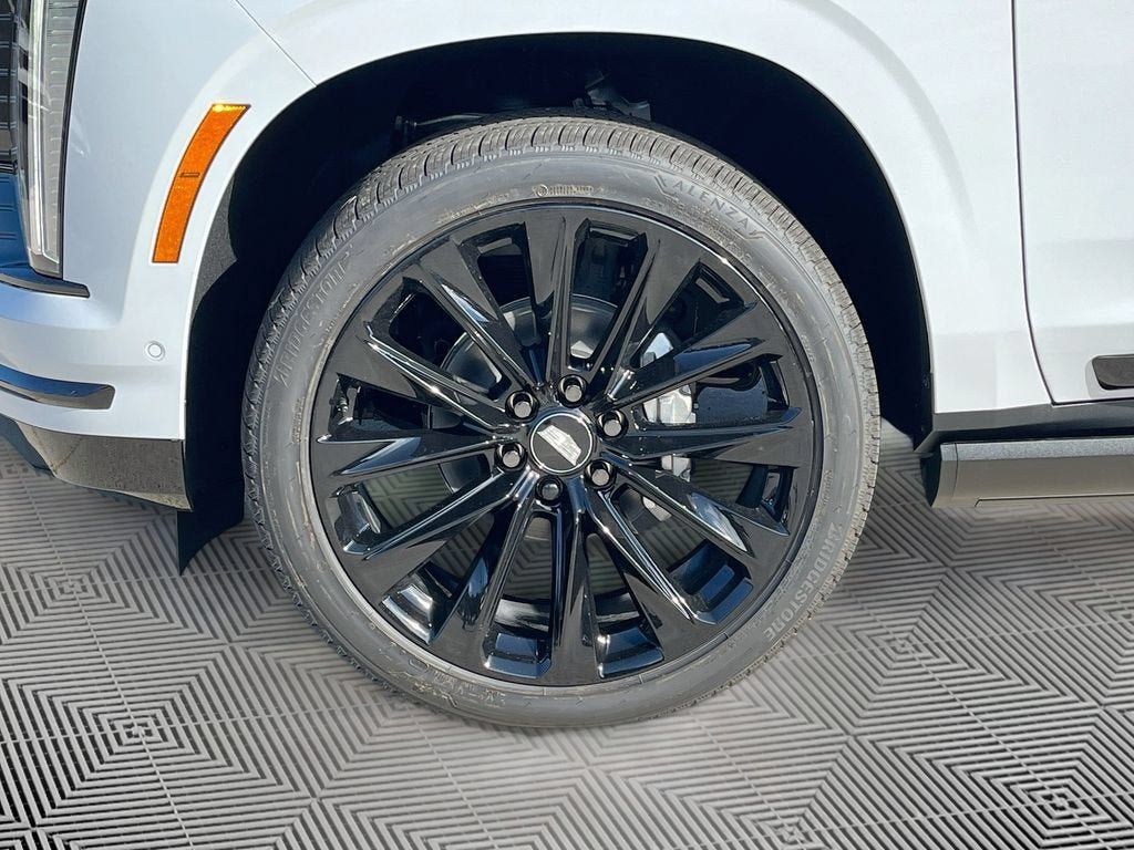 New 2026 Cadillac Escalade Platinum Sport w/ LPO, ONYX Package AWD/4WD image 10