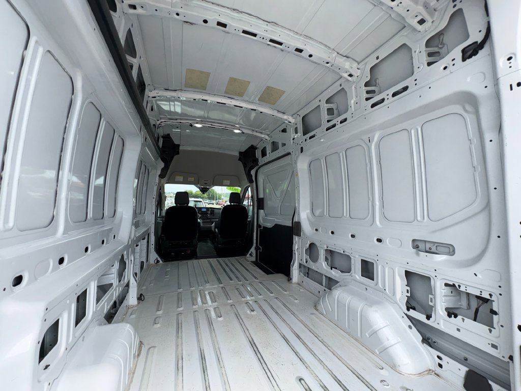 Used 2025 Ford Transit 250 148 High Roof AWD image 18