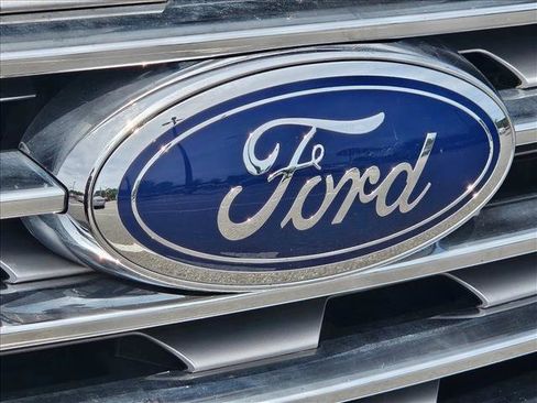 Used 2022 Ford Edge SEL w/ Convenience Package AWD/4WD image 5