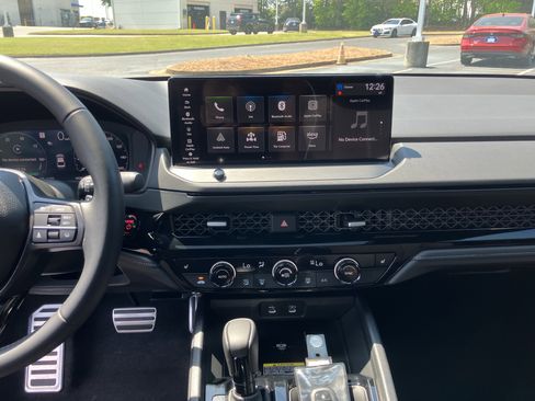 Used 2025 Honda Accord Sport image 26