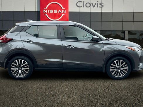 Used 2024 Nissan Kicks SV image 9