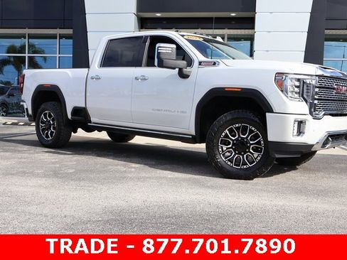 Used 2022 GMC Sierra 2500 Denali w/ Denali Ultimate Package image 2