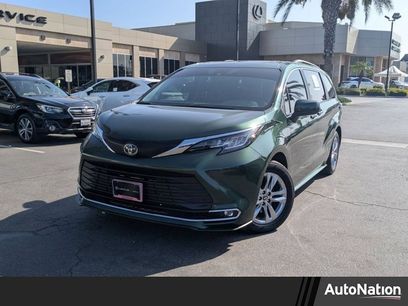 Used 2022 Toyota Sienna XLE