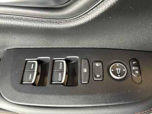 Used 2024 Honda HR-V Sport image 15