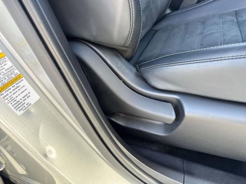 Used 2024 Mitsubishi Outlander SE image 40