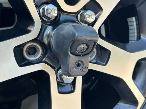 Certified 2020 Jeep Wrangler Unlimited Rubicon image 41