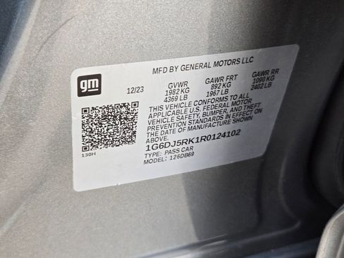 Certified 2024 Cadillac CT4 Luxury w/ Sun And Sound Package image 33