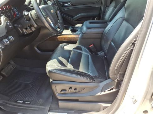 Used 2019 Chevrolet Tahoe LT AWD/4WD image 13