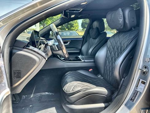 Used 2022 Mercedes-Benz S 500 4MATIC image 3