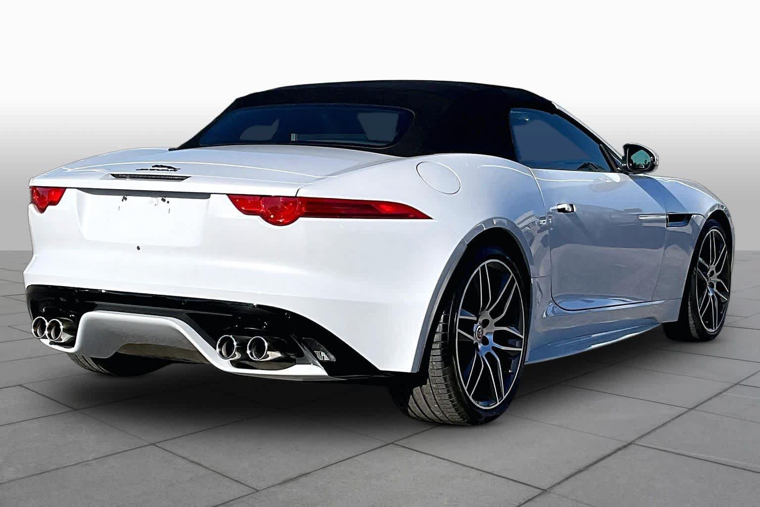 Used 2016 Jaguar F-TYPE R AWD/4WD image 11