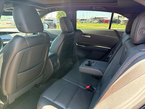 Certified 2023 Cadillac XT4 Sport AWD/4WD image 8