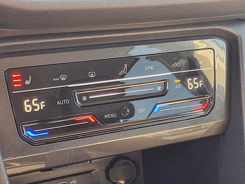 Used 2024 Volkswagen Tiguan Wolfsburg Edition image 7