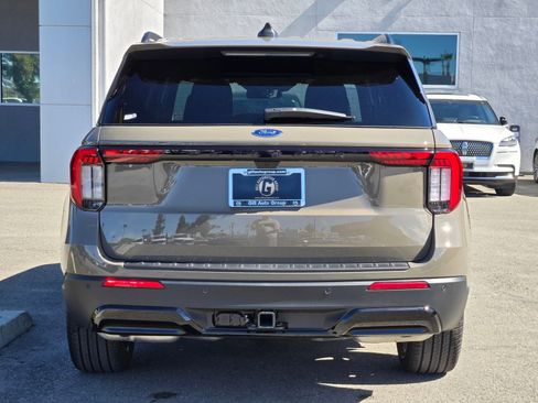 New 2026 Ford Explorer ST-Line w/ ST-Line Street Pack RWD image 5