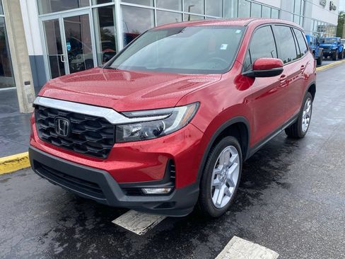 Used 2025 Honda Passport EX-L image 4