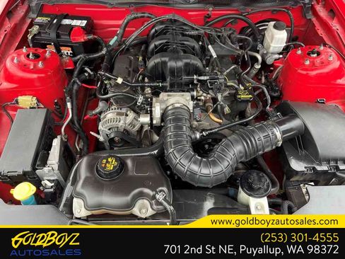 Used 2010 Ford Mustang Coupe RWD image 10