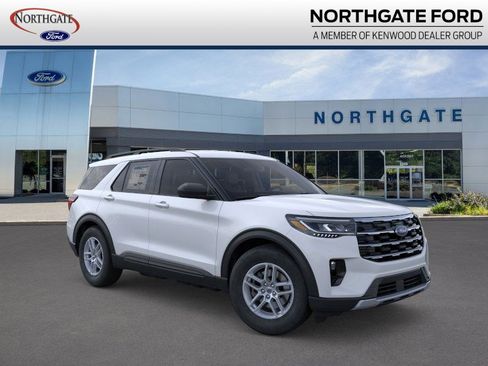 New 2026 Ford Explorer Active w/ Active Comfort Package image 1