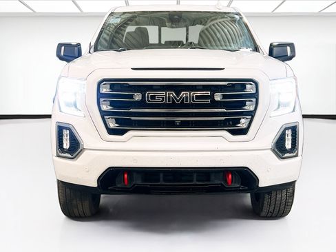 Used 2021 GMC Sierra 1500 AT4 w/ Technology Package AWD/4WD image 2