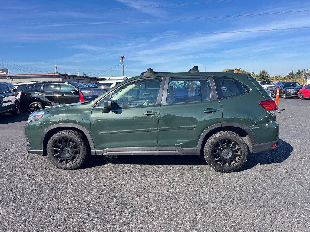 Used 2023 Subaru Forester AWD/4WD image 6