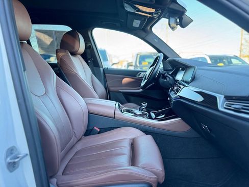 Used 2021 BMW X5 xDrive40i w/ Premium Package image 24