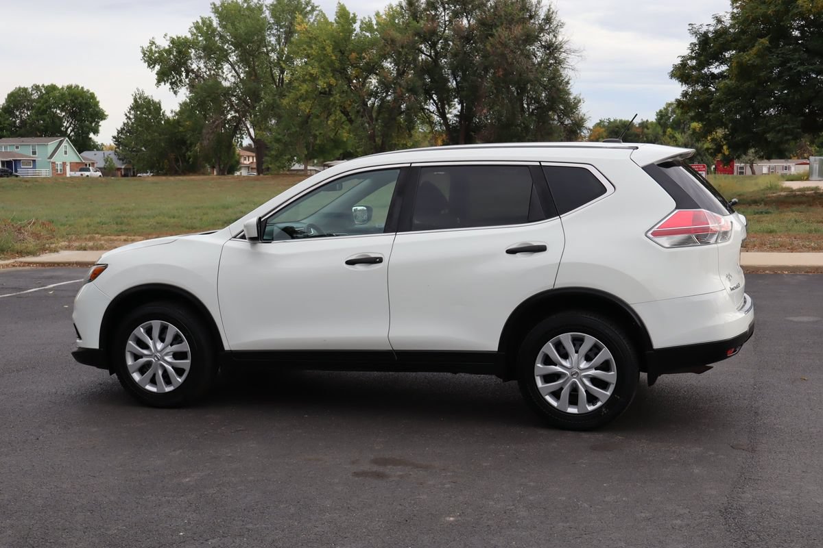 Used 2016 Nissan Rogue S w/ S Family Package AWD/4WD image 8
