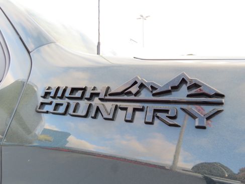 New 2026 Chevrolet Silverado 1500 High Country w/ Technology Package AWD/4WD image 9