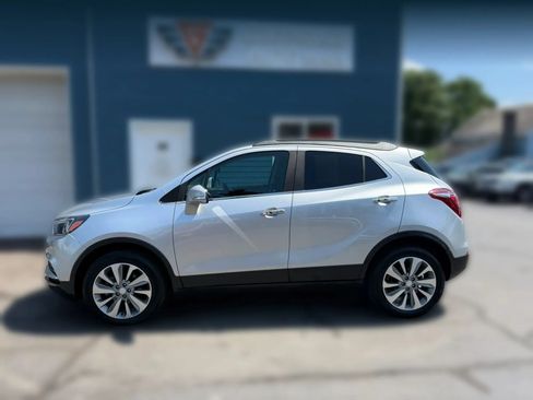 Used 2019 Buick Encore Preferred AWD/4WD image 3