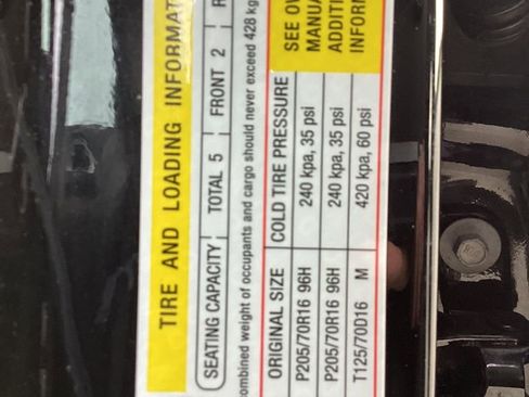 Used 2021 Chevrolet Trax LT w/ Premium Seat Package image 63