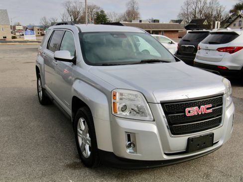 Used 2015 GMC Terrain SLE w/ Safety Package image 9