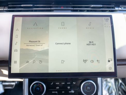 Certified 2023 Land Rover Range Rover SE image 21